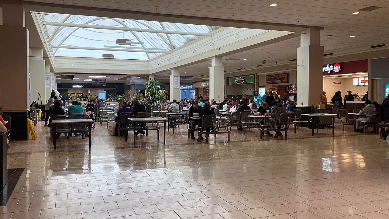 Mall food court and dining